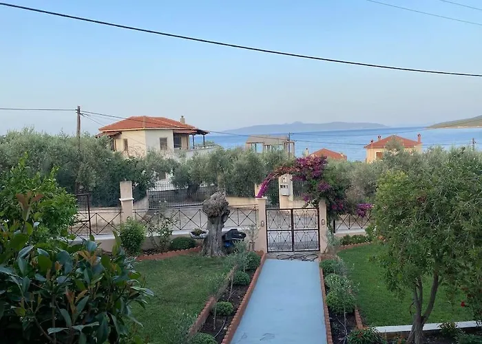 Villa Kastanos